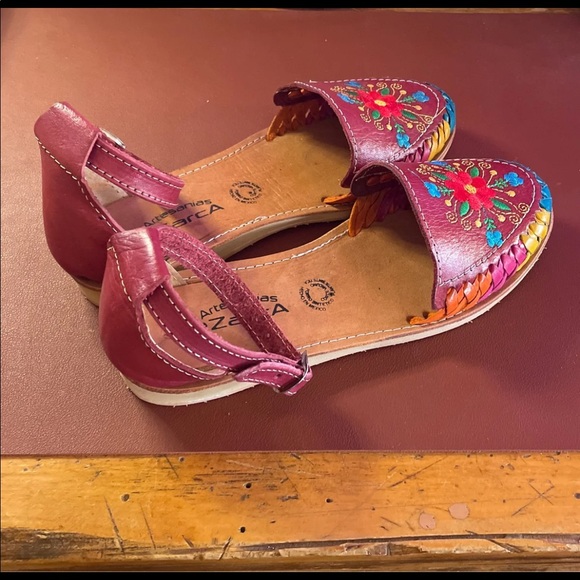 Leather women’s sandals. - Picture 2 of 5